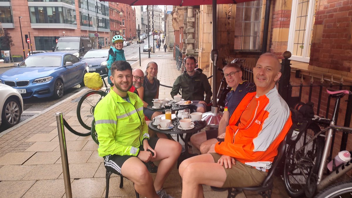 ecobirmingham's tweet photo. It's been seriously hot in the UK lately. It's great to have a bit of rain π§ Bike #BreakfastClub'ers living their best life this morning, look at the smiles on their faces after a wet bike commute π²π€©π
#BrumByBike #LoveToRide #Cycling #Birmingham #ActiveTravel #MyCommute https://t.co/nWUW3dcZjC