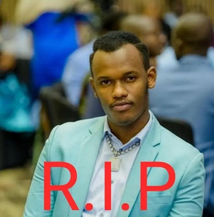 Dianedidine1's tweet photo. Imana ikwishimire wakoze ibyo wagombaga gukora igihe warugitijwe ubuzima ndizera ntashidikanya ko benshi basigaranye inzibutso z'imbuto nziza wabakwije cyane ukoresheje impano yawe yo kuririmba🎵🎤tugomba gukoresha uko bikwiye nicyo gihango cy'urukundo nyarwo.Warakoze Yvan B👏. https://t.co/jkNi9k0Mmr