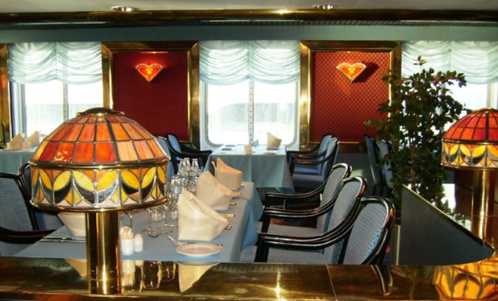 CruiseJipe's tweet photo. A restaurant on board #PrincessMaria https://t.co/sJUiNRuABu