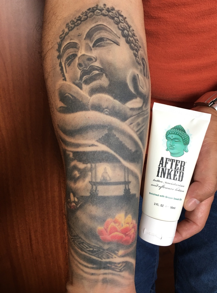 AfterInked's tweet photo. We want to share some full arm tattoos, made by great tattoo artists, enjoy them. #fullarm #fullarmtattoo #realistictattoos #realismtattoos #afterinked #proudusers #formulatedforperfection #afterinkedeveryday #tattooaftercare #inkseal #npj #vegan #tattoosbynickp https://t.co/oAeEUPcmcW