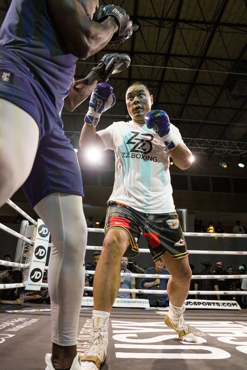 ملاكمات النزالات الثانوية في #نزال_البحر_الأحمر ستكون حماسية! 
الابواب تفتح الساعه ٤ بالتمام، يوم السبت بتاريخ ٢٠ اغسطس!

[ #UsykJoshua2 #RageOnTheRedSea #ROTRS ]