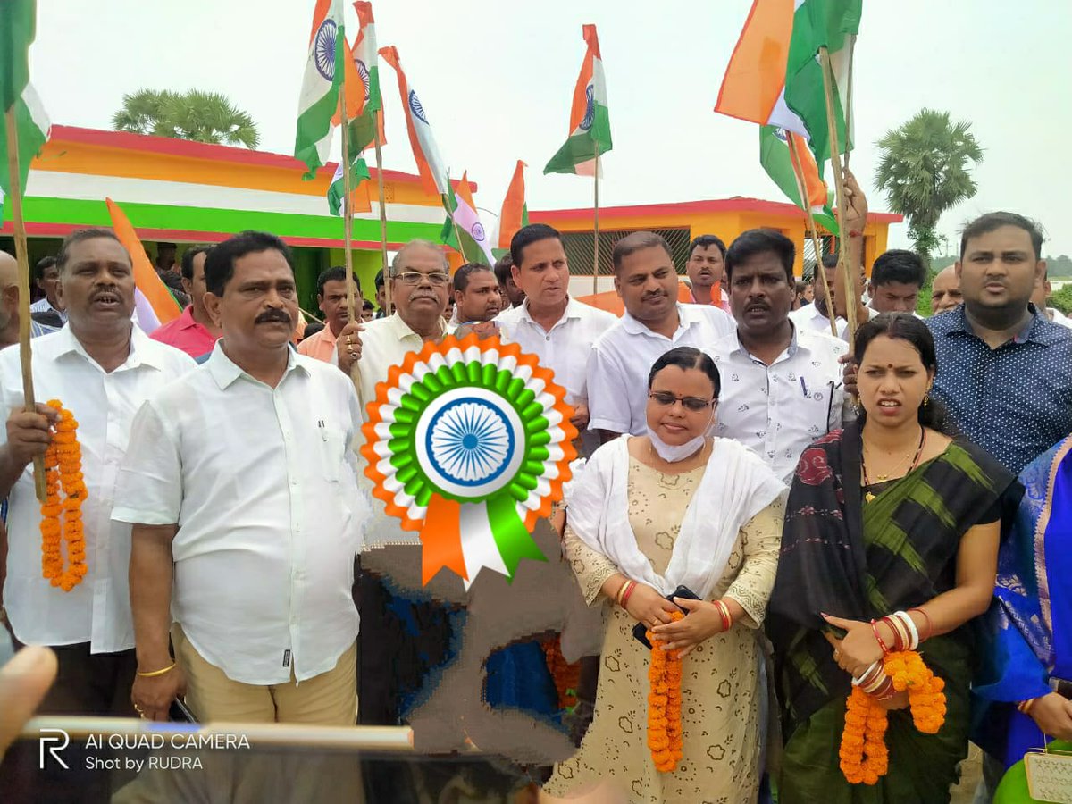 VPresidentZPPur's tweet image. ସ୍ୱାଧୀନତାର 75 ବର୍ଷ ପୂର୍ତ୍ତି ଅବସରରେ ରାଜ୍ୟସରକାରଙ୍କ ତରଫରୁ ଆୟୋଜିତ ଅହିଂସା ରଥ ସାରା ଓଡିଶା ପରିକ୍ରମା କରୁଥିବା ବେଳେ ଆଜି ଅସ୍ତରଙ୍ଗ ର କୁହୁଡି ପୀଠ ଏବଂ ଖଣ୍ଡାସାହି ର ଚିନ୍ତନ ଶିବିର ଠାରେ ଅହିଂସା ରଥକୁ ସ୍ୱାଗତ ଜଣାଇବା ସହ ବିଶିଷ୍ଟ ସ୍ୱାଧୀନତା ସଂଗ୍ରାମୀ ମାନଙ୍କୁ ପୁଷ୍ପ ମାଲ୍ୟ ଅର୍ପଣ କରିଥିଲୁ... ମୋ ଭାରତ ମୋହାନ....