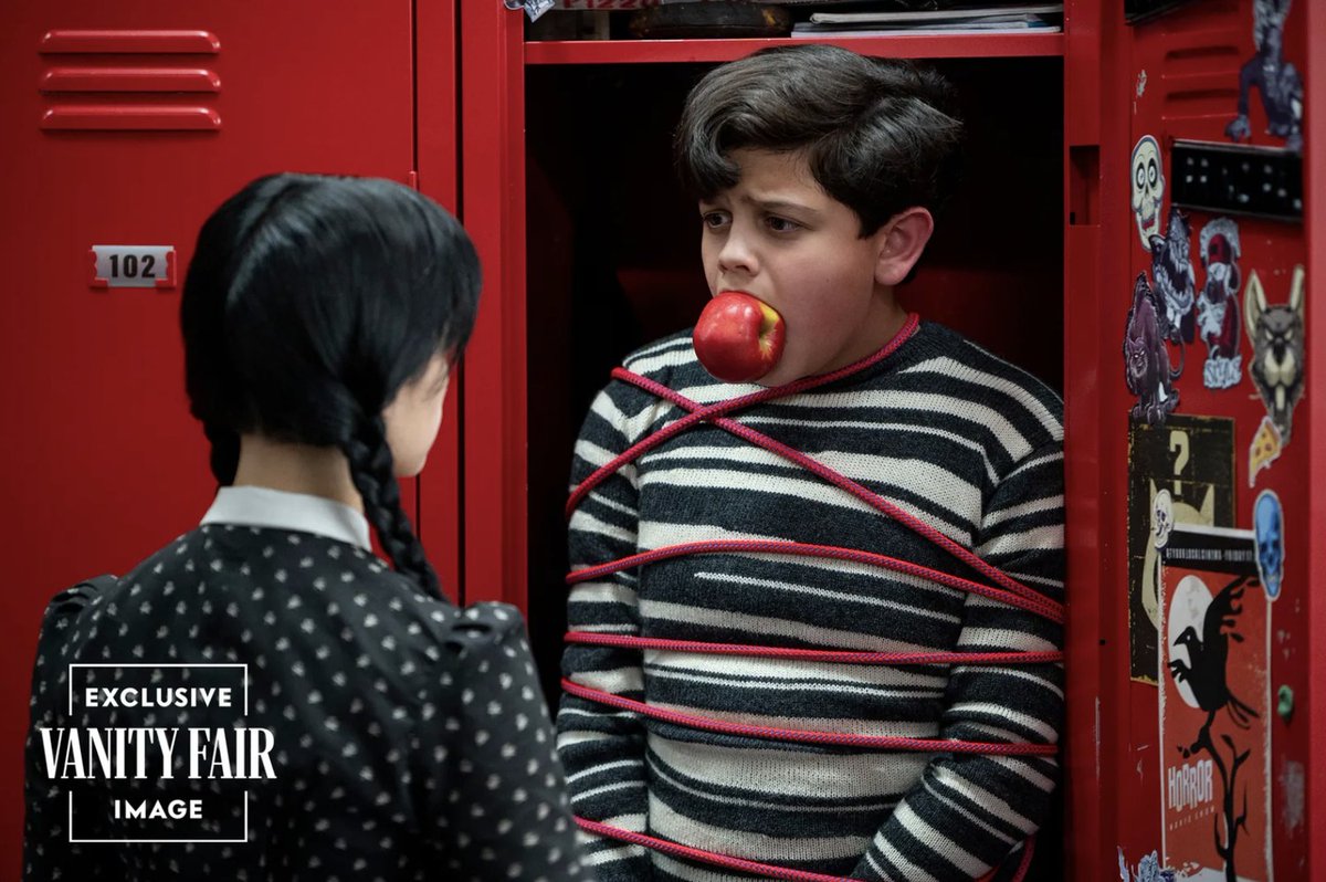 pop_kulturowy's tweet photo. W sieci pojawiły się pierwsze zdjęcia z nadchodzącej Netflixowej adaptacji Rodzinki Addamsów. Premiera w Halloween. #AdamsFamilly #Netflix https://t.co/wOHPzNsjNQ