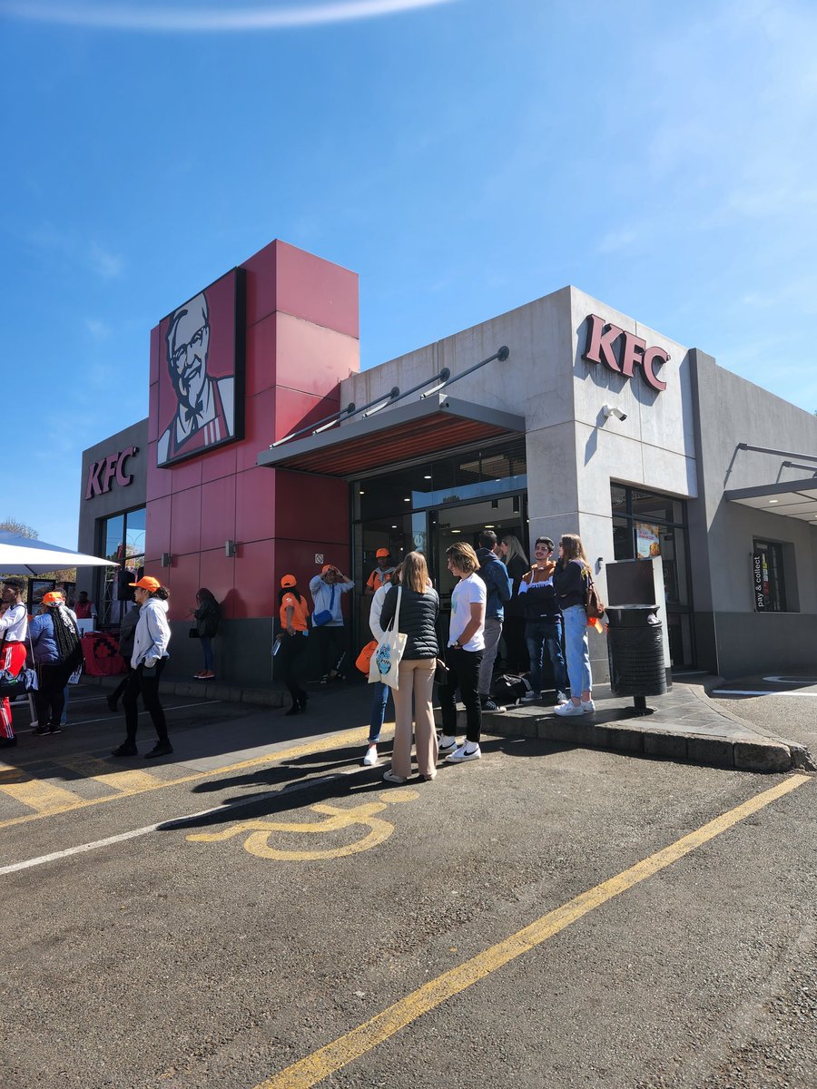 youralteregoza's tweet photo. 🔊 @KFCSA partnered with @go2uj FADA to redesign the Campus Square branch and the staff's uniform. If you're a UJ student and think you've got what it takes, follow #KFCMashup and who knows... you might also walk away with some cash 💸! https://t.co/EZMg8ejXYS