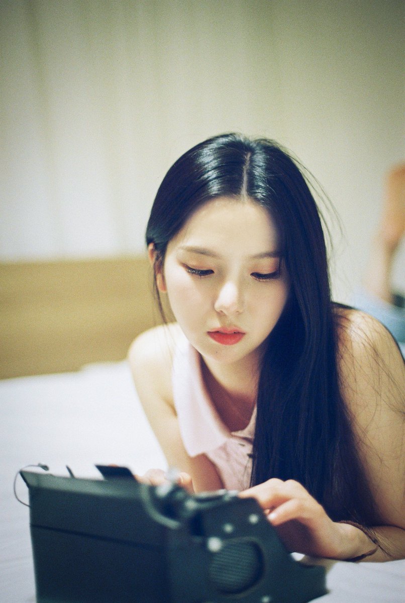 fromkep1er's tweet photo. 220817 🐰🍓🪐 https://t.co/qfHRhGxtdP