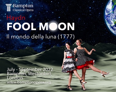 concertdiary's tweet photo. @bamptonopera: Haydn's Il mondo della luna (Fool Moon🌛) 

📍The Orangery @WestonbirtSch #Tetbury
📅Monday 29thth August 
🕔5pm 

Featuring @jono_eyers, Sam Harris, @NathanValeTenor, @iunoconnolly, @SianDicker , @MargoArsane, @CathBackhouse &amp; @BluntThomas

https://t.co/GTFrh6m4FU https://t.co/2QXTGM0x5j