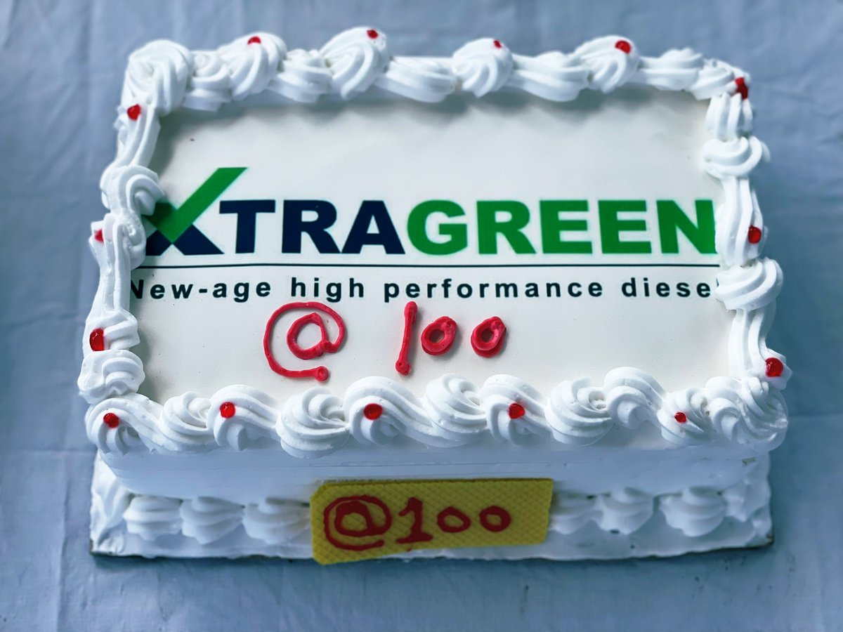 iocl_noida_do's tweet photo. @ioclupso2 is celebrating 100KL sales milestone of XG. Team Noida DO is celebrating this event at Saharanpur city with local dealers. Cake cutting and sweet distribution being done for achieving this feat. @ChairmanIOCL @DirMktg_iocl @VigyanKumar @raj_dube @AjayGargioc https://t.co/xN0ST1Pdks