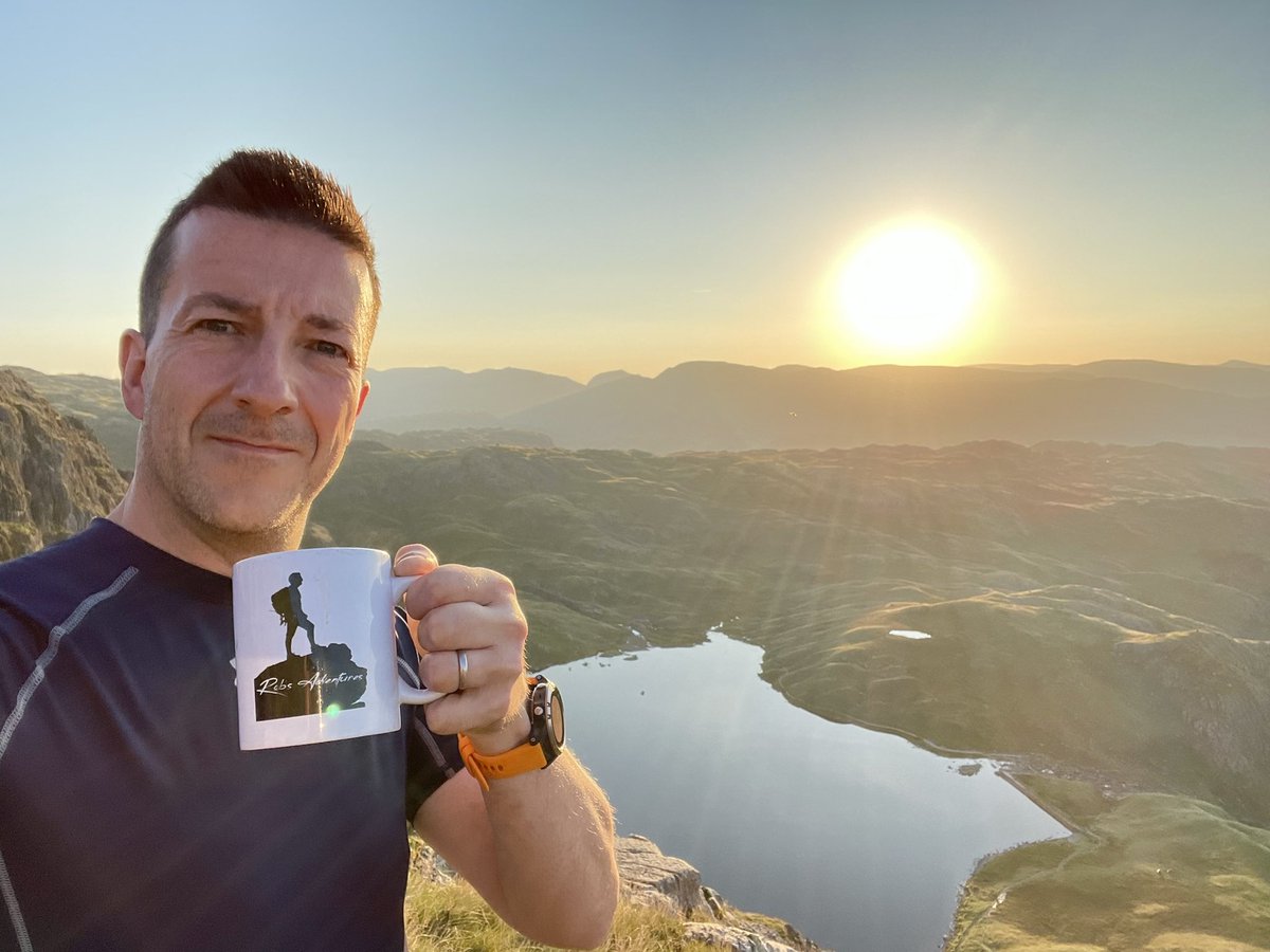 RobTheBeast_'s tweet photo. Wishing I was back here right now. Stunning #brewwithaview ☕️

Counting down to next rest days and hopefully another trip!! ⛺️🏔

#RobsAdventures https://t.co/fDmaoLG2Cl