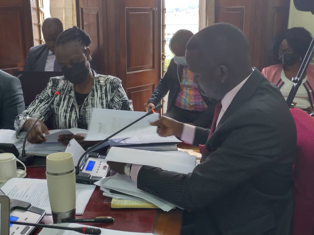 DailyMonitor's tweet photo. UPDATE: COSASE has this morning learnt that @UG_Airlines CEO Jennifer Bamuturaki didn't meet the minimum academic requirements at the time of appointment. She only had a B.A SWASA and lacked post graduate training (an extra requirement), @artwadero reports
#MonitorUpdates https://t.co/CUOeaBHb2p