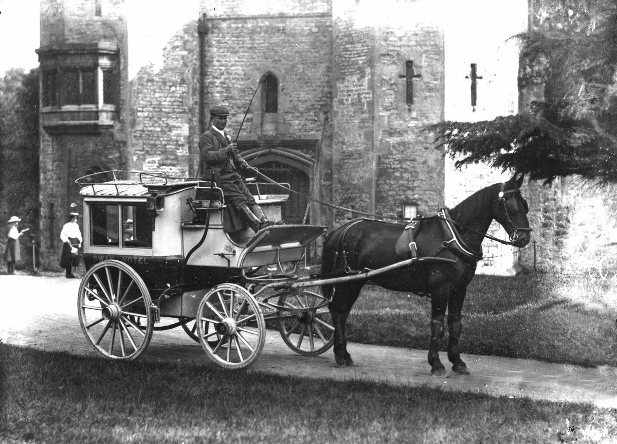 This week we see an image of 'The Swan Bus'

The Swan Coach used to pick customers up from Wells Train Station and bring straight back to the Swan.