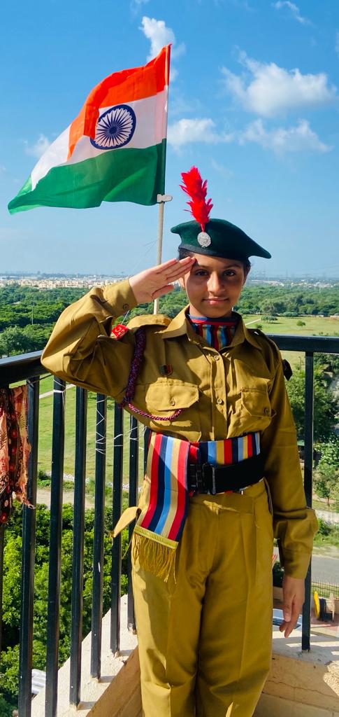 neelu197's tweet photo. #HarGharTiranga #IndependenceDay2022  NCC cadets of Ryan International school Greater Noida participated in  Independence day celebration &amp;in 'Har ghar Tiranga' Rally enthusiastically . @NCCDteUP @HQ_DG_NCC @NccNoida https://t.co/bT0PLSe89j
