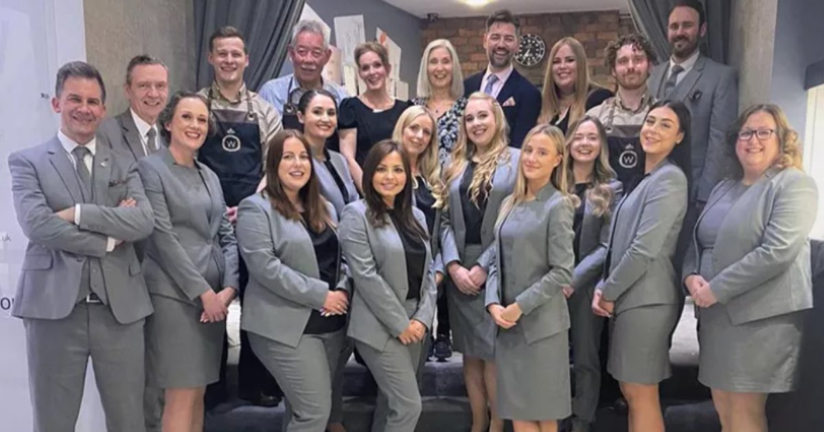 The amazing team at Wongs Jewellers are doing a Charity Sky Dive to fundraise for Clatterbridge Cancer Charity UK 💙🪂

So far, 8 team members will be taking part in the 15,000ft jump on Sunday 11th of September 2022!

You can donate and read more here ↓

liverpoolbidcompany.com/wongs-jeweller…