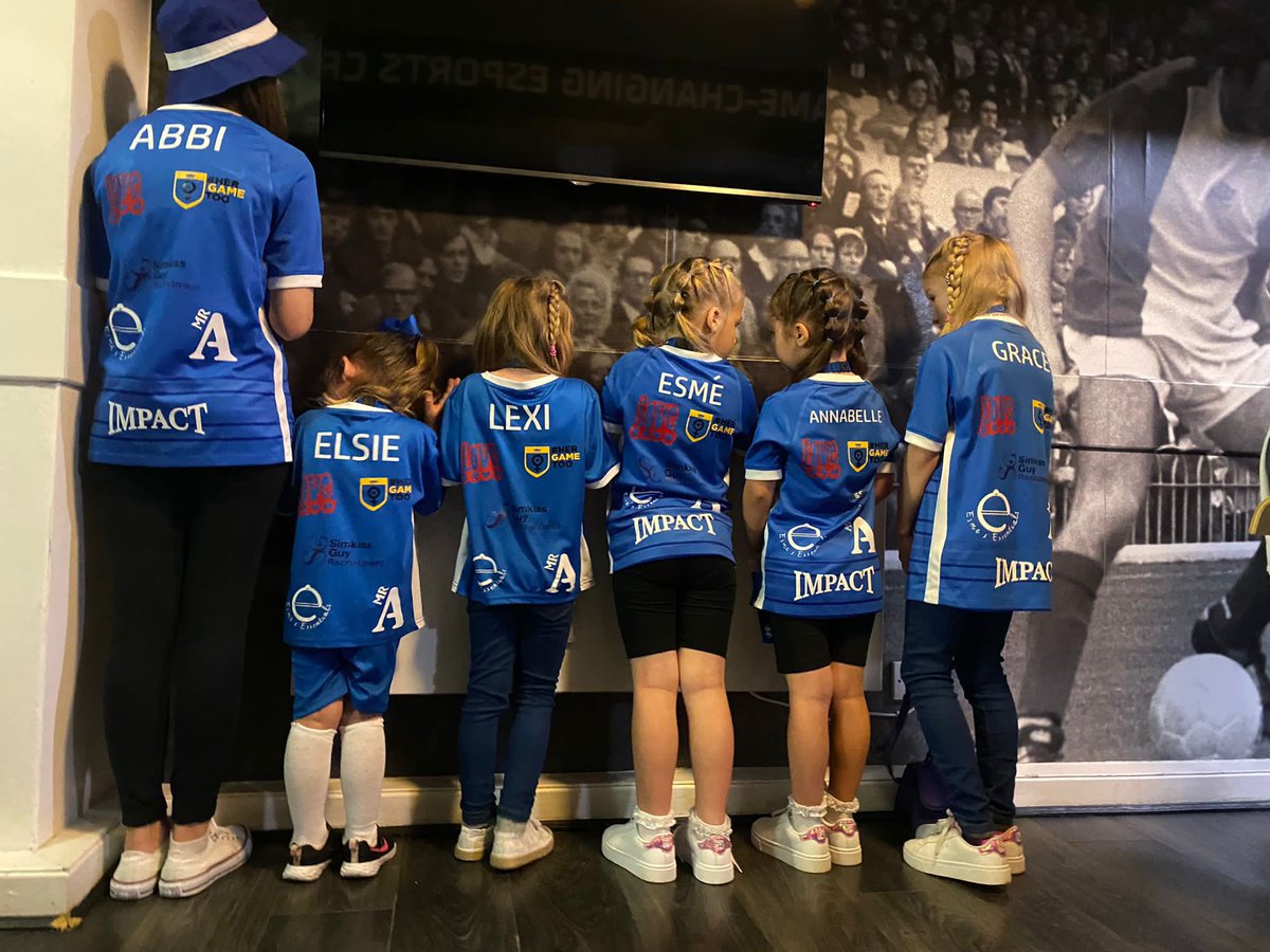 HerGameToo's tweet photo. Wonderful to see 6 young female football fans be part of the guard of honour for last night’s @BCFC fixture against @WatfordFC
We hope you all enjoyed! Thank you
@LoveBrumUK @SimkissGuy @AirborneMr @BCFC & #EsmesEssentials for giving the girls this opportunity 🥰 @HGTXBCFC https://t.co/qgdnMZ15vS