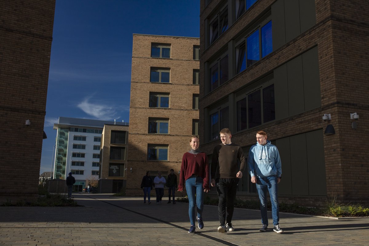 unilincoln's tweet photo. Find your new home from home at Lincoln. We guarantee a room in a University residence to all new students joining us in 2022 who apply for accommodation before 1 September 2022. 

Find out more: https://t.co/Eb0051u2zN https://t.co/KWV3fDT3XD