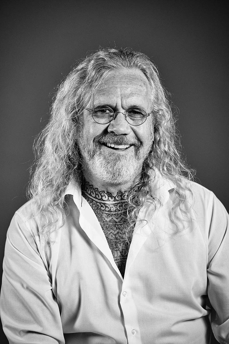 Like it or not, people will judge you from your profile pic. In an online world, a professional headshot is more important than ever before. Save the selfies for your personal socials and bite the bullet with a professional set of headshots portraying you in your best light.