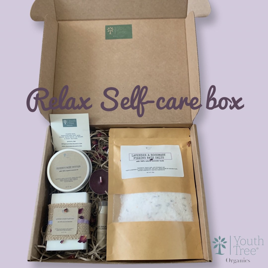 youth_tree's tweet photo. 🎁Competition time!🎉So we’re giving 10 lucky followers a special £5 discount code towards our pamper boxes!🤩To enter….
1. Like 
2. Follow
3. Retweet. Ends 31/08/22 #DealOfTheDay #Giveaway #gift #selfcare #mhhsbd #shopsmall #etsyseller #youthtreeorganics
https://t.co/UQs2zYonF8 https://t.co/b9V6xcoKfm