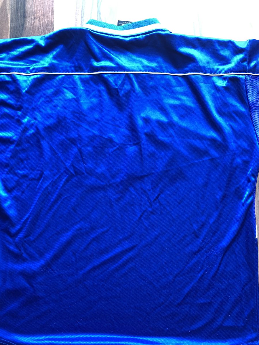 NPShirts's tweet photo. Rangers' 00/01 home shirt in XL. In great condition. 35€ incl. shipping. https://t.co/CdJxUKzF0S