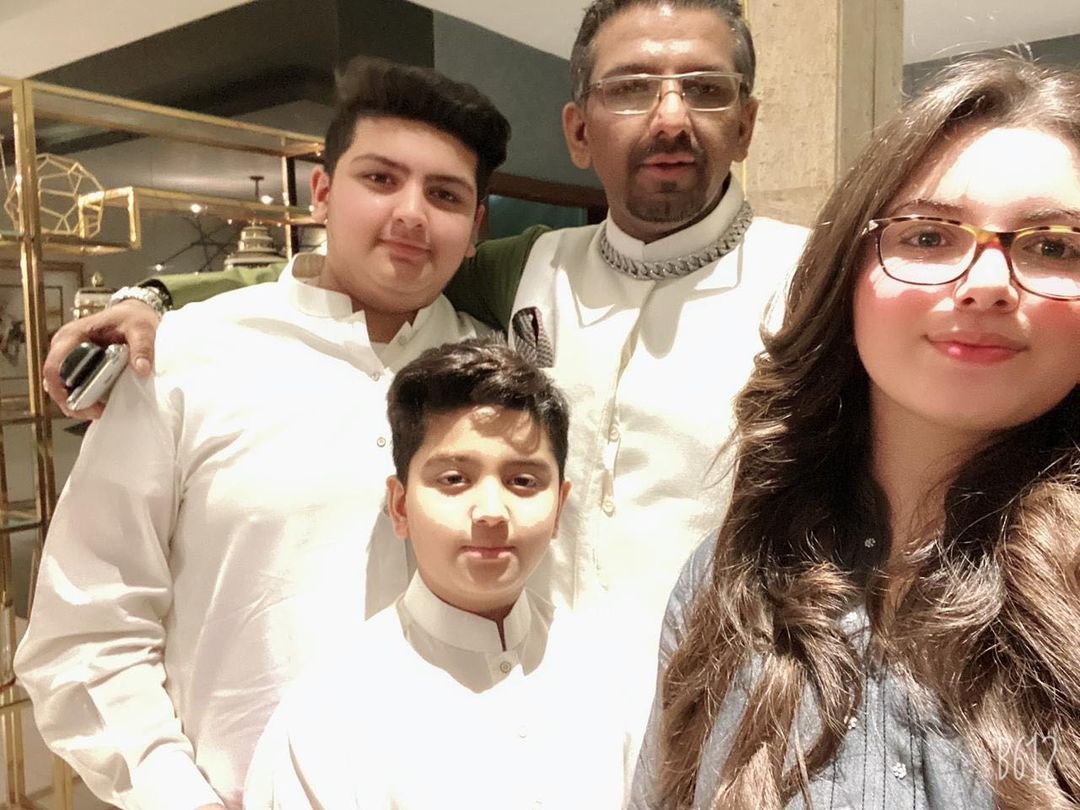 ShowbizAndNewz's tweet photo. Dear @OfficialDPRPP &amp; @fsdpolice we appreciate your efforts regarding #Faisalabad incident as you have arrested 5/6 culprits including Sheikh Danish Ali, Faizan, Shoaib, Khan Muhammad &amp; Maham (Maid), but what about #AnaAli who's the daughter of #SheikhDanish mentioned in FIR ❓ https://t.co/jq7E0NpTdy