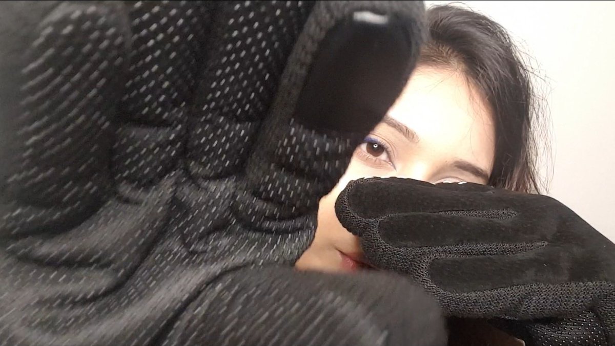THEVJASMR's tweet photo. https://t.co/9yIG9uG9r0
Please Watch my new asmr video.
Winter gloves sound and mic gripping.
@THEVJASMR #thevjasmr #asmr #asmrvideo #asmrgloves #asmrglovesounds #asmrsounds #asmrcommunity #youtube #youtuber #asmrtrigger https://t.co/cF7bFVBE44