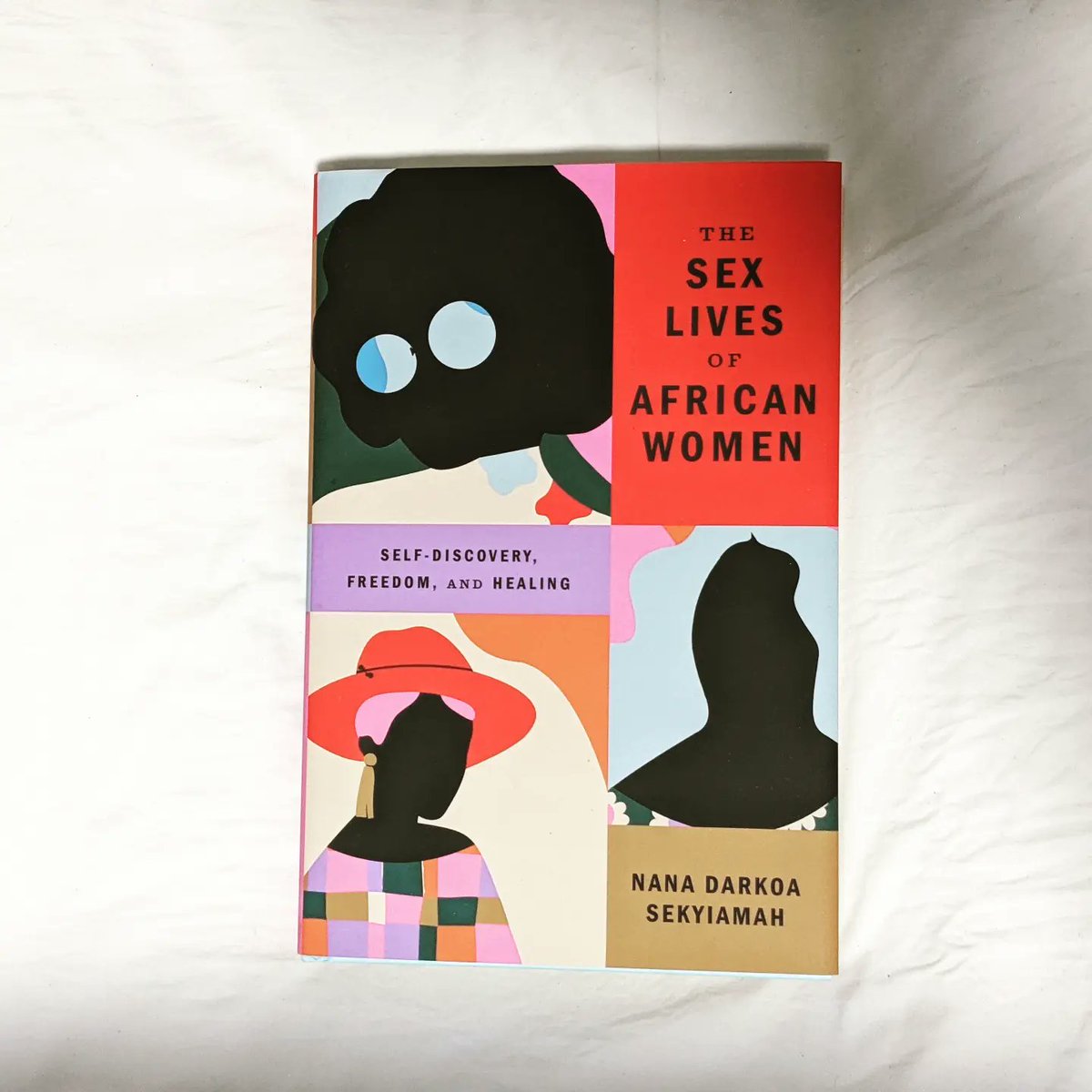 city_reads's tweet photo. Our best seller in a new paperback cover!
I love all the covers but the hardback US cover is my favorite! Swipe to see😍
Have you read this yet?
#sexlivesofafricanwomen #paperback #hardback #nanadarkoasekyiamah #nonfiction #bookstwitter #cityreads #bookborga https://t.co/HwiqIcVIOe