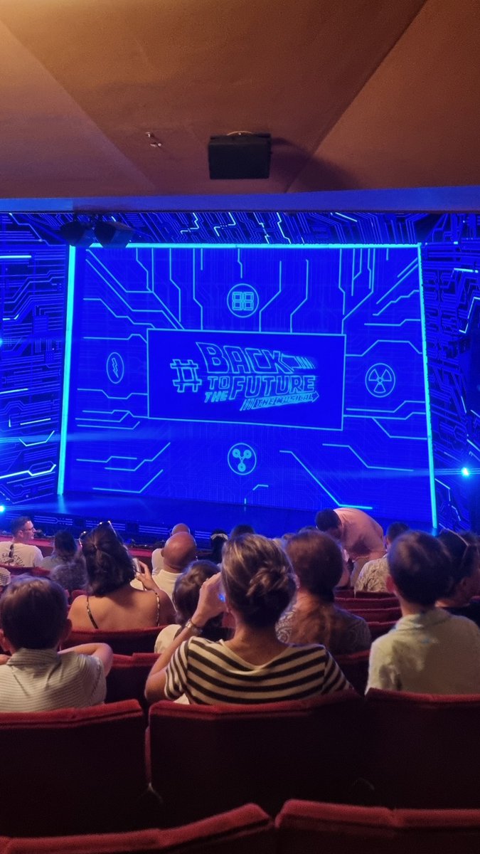 Unbelievable weekend in London 
#comefromaway 
#ofahmusical
#bttfmusical