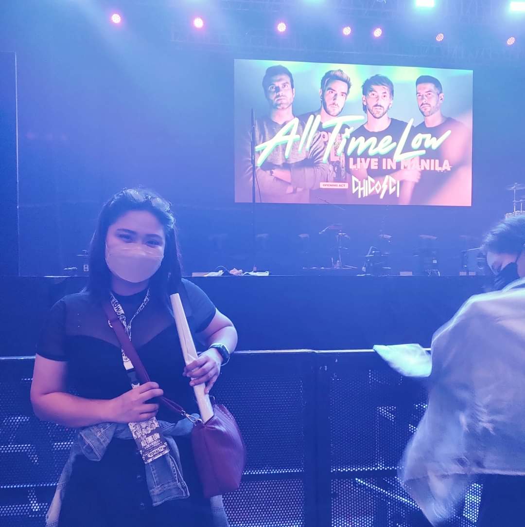 loissylavigne's tweet photo. 2015, 2016, 2017, 2022
🤘 @AllTimeLow  #AllTimeLowLiveInManila  Thank you @pulpliveworld  @Vernon_Go https://t.co/M08hhIKUT8