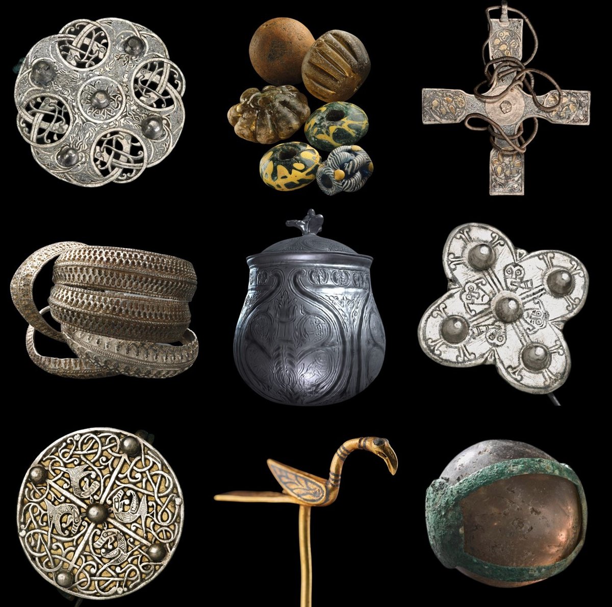 AbdnArtMuseums's tweet photo. Welcome back teachers and learners! We have some medieval magic to sprinkle on your curriculum this autumn with The #GallowayHoard and The #BookofDeer on display in #AberdeenArtGallery. There are £100 travel bursaries up for grabs and a teachers CPD session on Thurs 25 Aug, 4pm. https://t.co/vO3kQHSx5P