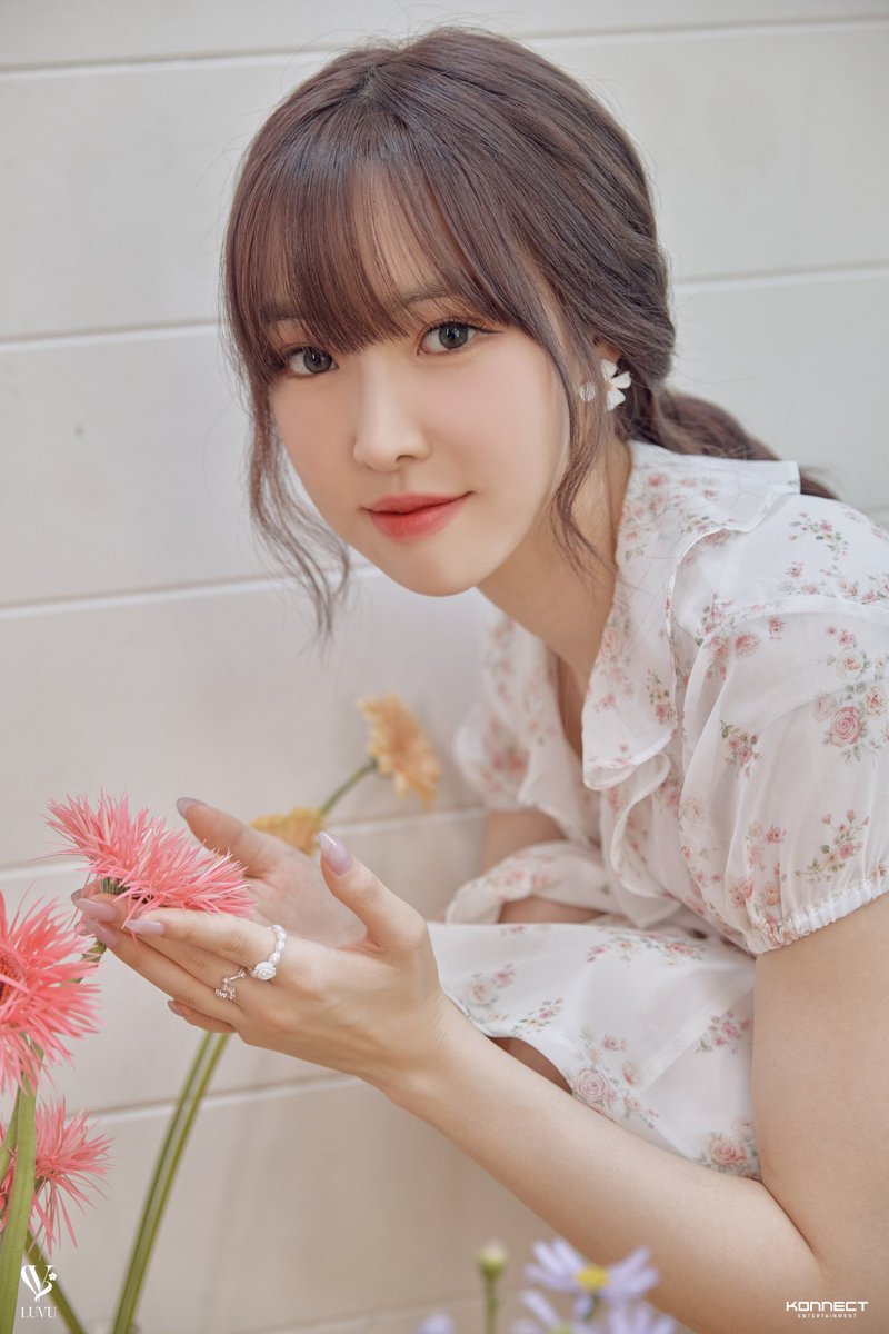YUJchuu's tweet photo. #누가봐도_강아지 #YUJU https://t.co/keARFWRf0c