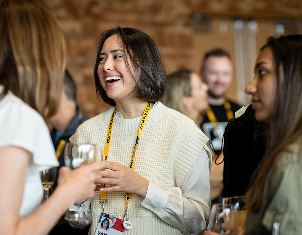 Die <a href="/TEDTalks/">TED Talks</a> Bühne rückt immer näher für <a href="/CoVaitea/">Vaitea Cowan</a> und die Aufregung steigt 😅 aber allein das Wissen, dass viele Menschen mehr über grünen #Wasserstoff erfahren werden, ist "Treibstoff" genug für ihren Auftritt 😉🔥 Einschalten am 08.09.!
#greenhydrogen #TEDtalk 📸 <a href="/BretHartman/">Bret Hartman</a>