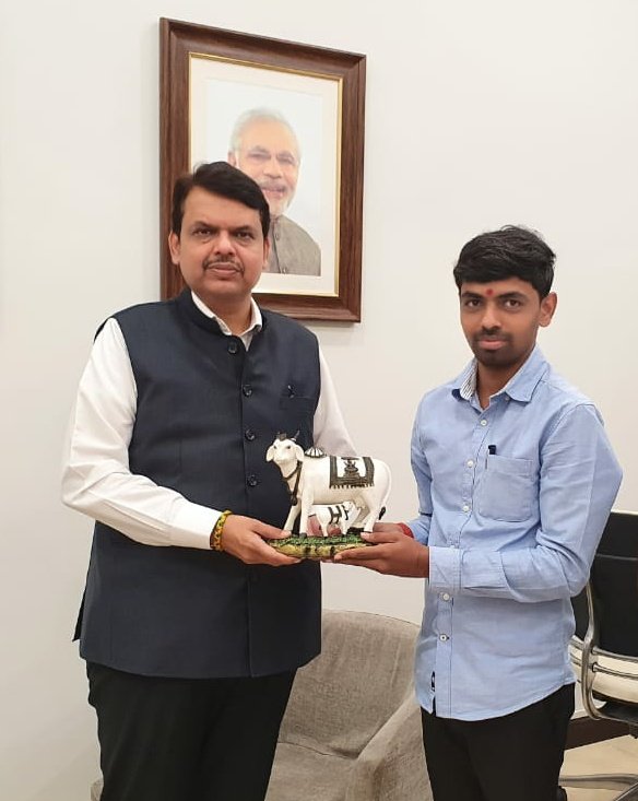 आदरणीय सर 
भारतीय जनता पार्टीच्या केंद्रीय निवडणूक समिती मध्ये आपली निवड झाल्याबद्दल आपले समस्त गोप्रेमी व गोरक्षकांच्या वतीने मनःपूर्वक अभिनंदन !
आपला नम्र
शिवशंकर स्वामी <a href="/narendramodi/">Narendra Modi</a> <a href="/AmitShah/">Amit Shah</a> <a href="/Dev_Fadnavis/">Devendra Fadnavis</a> <a href="/BJP4Maharashtra/">भाजपा महाराष्ट्र</a> <a href="/cbawankule/">Chandrashekhar Bawankule</a> <a href="/ChitraKWagh/">Chitra Kishor Wagh</a>