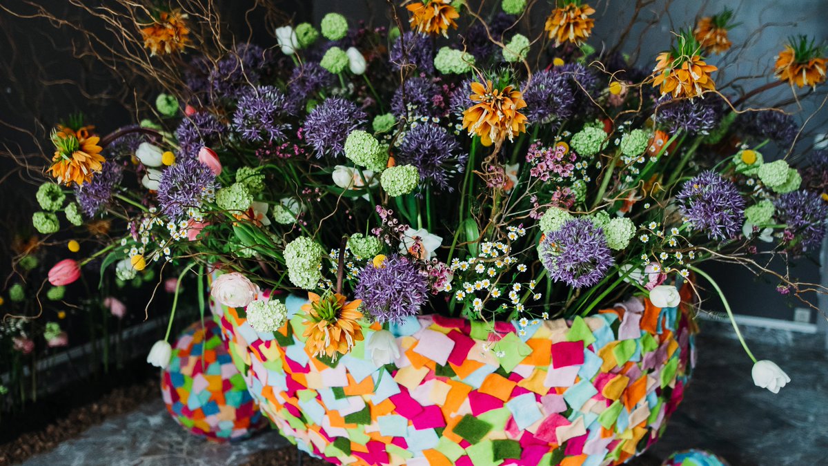 FeerieFlorale's tweet photo. 🏈 THE FLOWERBALL 🏈

⚽ By Olivier Seghin  (Vert Mousse , #Charleroi, https://t.co/63ldSZD7cJ)

🏀 For #FéerieFlorale 2022, #UnPrintempsRoyal

⚾ In #Hélécine (#Belgium)

↪️ Do you like this artwork ? ↩️
Feel free to leave a comment (and to share) 

#Expo #FloralArt #Flowers https://t.co/08dzuqPGCC