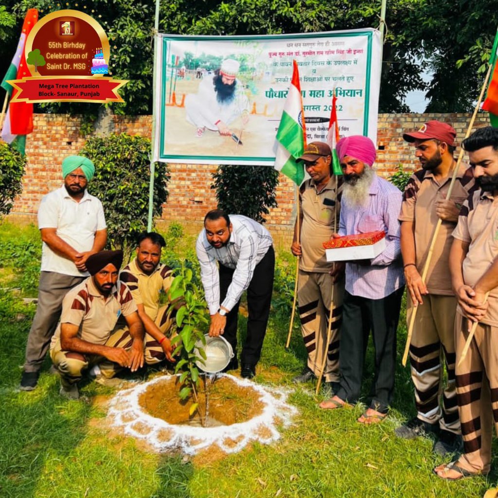 DSSNewsUpdates's tweet photo. By planting 37,30,462 trees🌱, #DeraSachaSauda devotees celebrated the #birthday of their spiritual teacher, Saint Dr. @Gurmeetramrahim Singh Ji Insan by gifting mother earth🌏 with greenery &amp; health. Their benefits will last long for the generations to come! https://t.co/QRKuTpnAiU