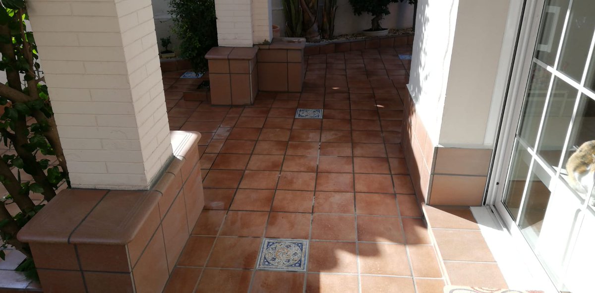 jrcorneclima's tweet photo. 🔨¡Terraza lista para disfrutar del sol!😎
.
.
.
#corneclima #instalacionescorneclima #santjoandespi #sjd #baixllobregat #reformesintegrals #reformessjd #obressjd #terraza #terrasa #estiu #verano https://t.co/HTRe5f1uaT