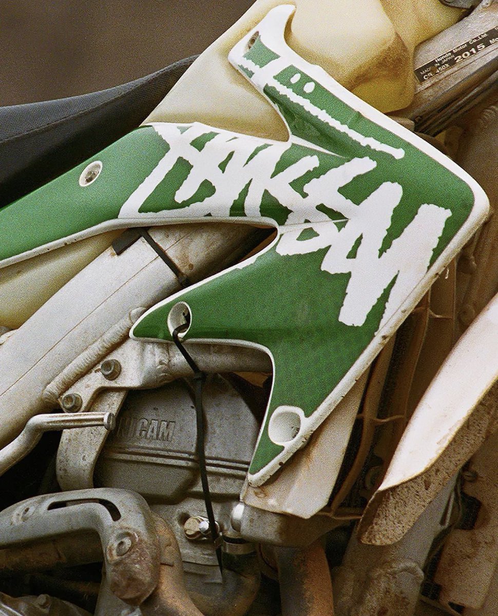 StreetFashion01's tweet photo. STÜSSY FW22 Campaign shot by Liam Macrae (2022) https://t.co/YOJxlQmd0s