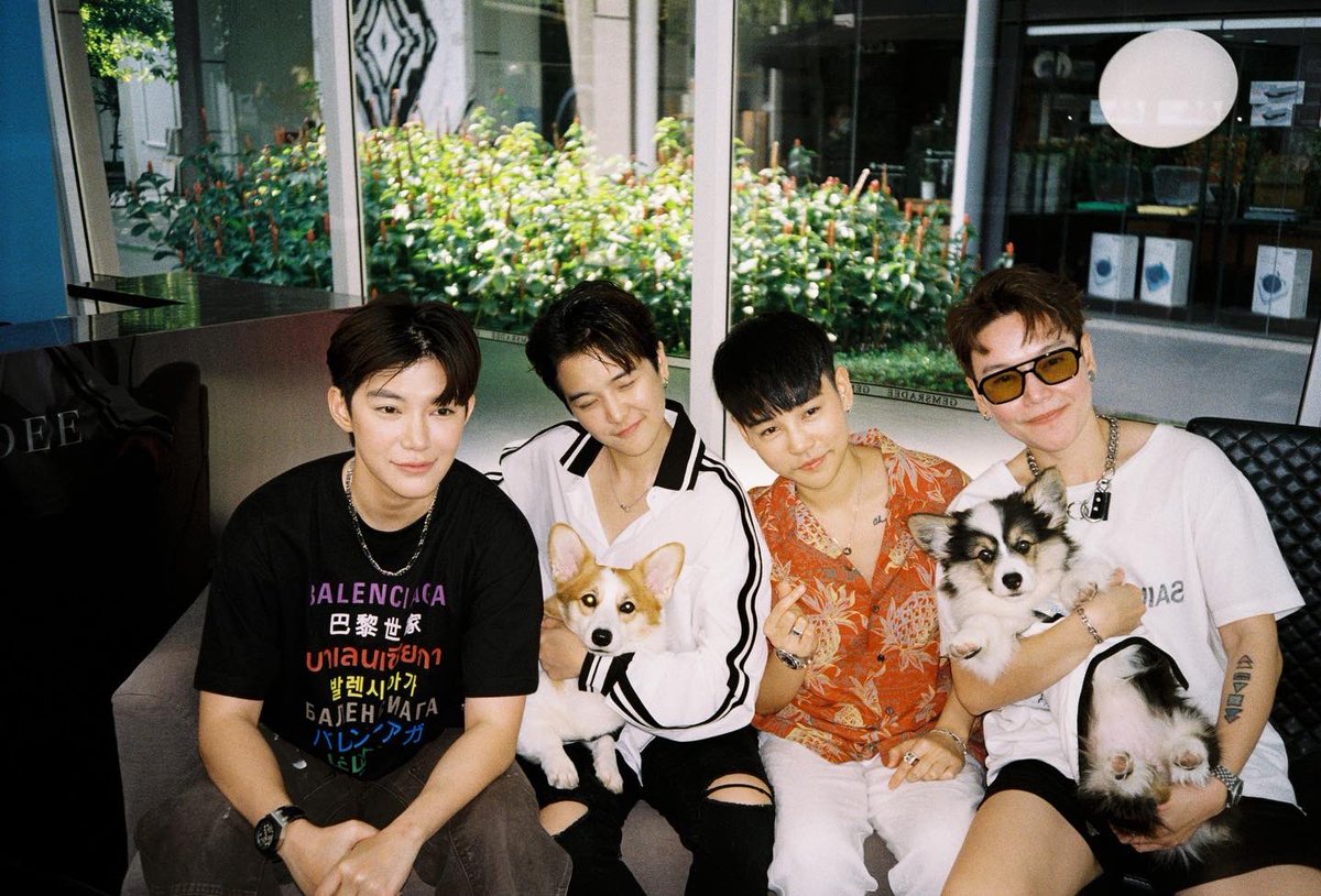 Tomdundee_69's tweet photo. ถ่ายรูปฟิล์มกันหน่อยงับ 🤟🏻😍📸 #ทอมดันดีย์tdd #tomdundee

#supernanfilms
#snapbyonnann🌟 https://t.co/yOc1snFQkn