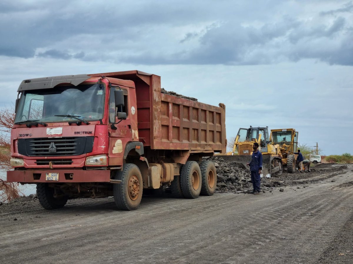 EzraCompanies's tweet photo. Building roads, connecting people, inspiring dreams and taking South Sudan further. #BuildingaLegacyTogether #SouthSudan https://t.co/81hPc5r15C