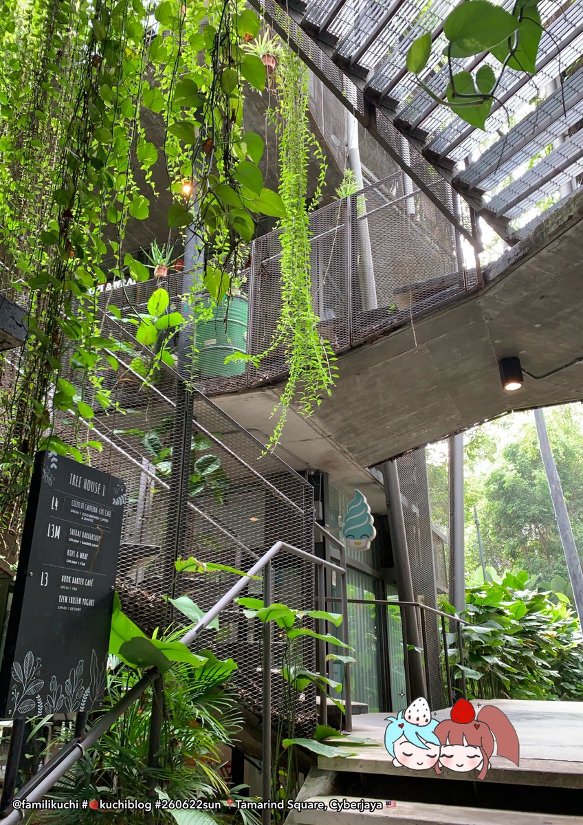 FamiliKuchi's tweet photo. Showcase interesting stuff. Improve mood during mundane time. Miss blogging. 1st visit to #tamarindsquare #cyberjaya #malaysia #260622sun #berrykuchiblog #photos #berrykuchi #blog #blogger (the cat boss zzz 😹) 💚 this greenery mall with industrial design https://t.co/V162T6boZf