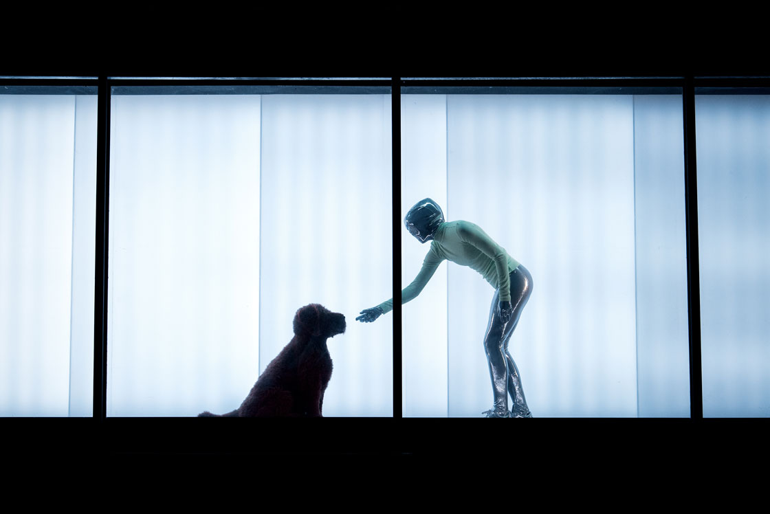 FuelTheatre's tweet photo. 📢From our pals @ThePlaceLondon...
Looking for an out-of-this-world experience?
Check out the sci-fi spectacle #FutureCargo by @REQUENBERG taking over King's Cross - expect binaural beats & other-worldly beings!
📍 @kingscrossN1C
📆 18-20 Aug, 9pm
🎟️ https://t.co/IuNYMzm55j https://t.co/o5n6xFKAHC