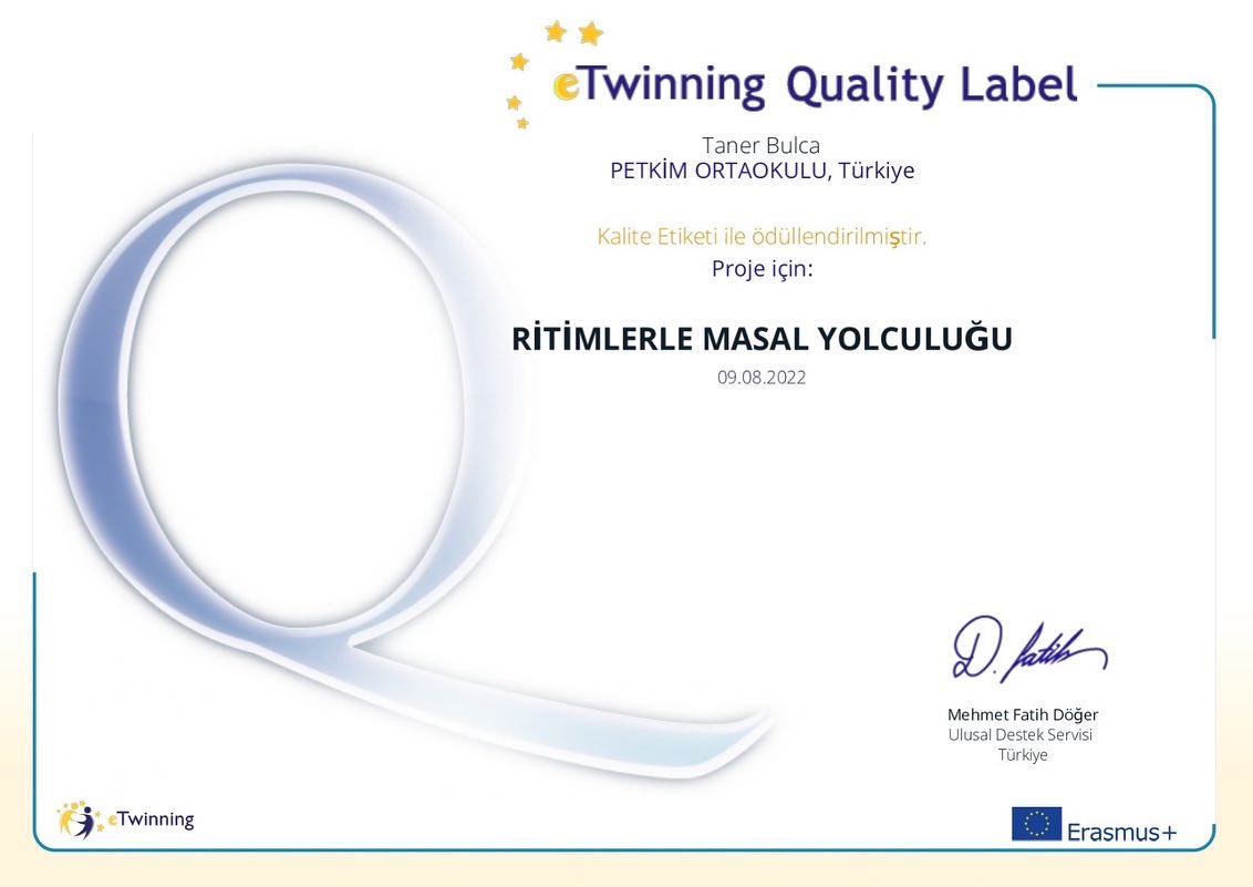 petkimortaokulu's tweet photo. Okulumuz Müdür Yardımcısı Taner Bulca ve Müzik Öğretmenimiz Sibel Yaşin'in yürüttüğü "Ritimlerle Masal Yolculuğu eTwinning Projesi" Ulusal Kalite Etiketi almıştır. Öğretmenlerimizi ve projeye katılan öğrencilerimizi tebrik ediyoruz.👏🏼 https://t.co/8Xd7QMtEOD