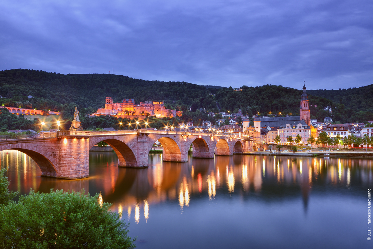 VisitGermanyUK's tweet photo. Heidelberg is simply stunning! Do you agree? 😍
#EnjoyGermany https://t.co/aRQbD3xg8Q