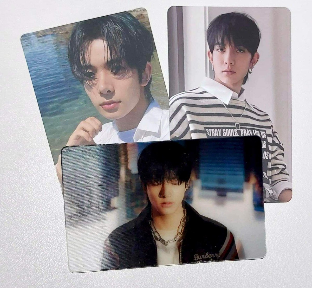 1117scart's tweet photo. ENHYPEN PCS GIVEAWAY! 

— 1 winner for all 3 pcs
— like &amp; rt
— reply "salamat po @bluejaycart_ ”

just pay for the sf. ends tomorrow, 12 PM 🤍 https://t.co/cnqdrctzo3