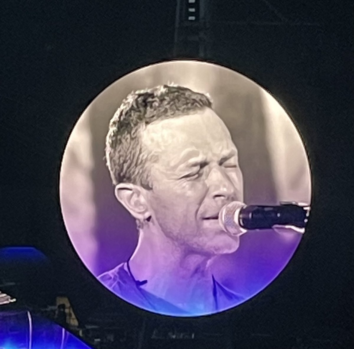 kjbeatton's tweet photo. @coldplay https://t.co/ZtAbkRIH5e