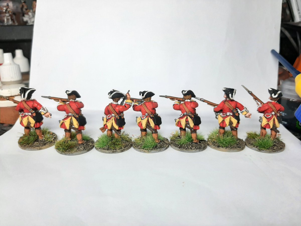 _EccentricMan's tweet image. Now with added highlights and basing these 7 give me 2 x 8 British Line for tonight's #SharpPractice game. Figures #GallopingMajor #FrenchIndianWar #spreadthelard
