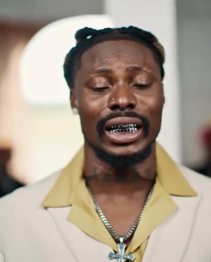 yabaleftonline's tweet photo. Asake or Quavo ? https://t.co/HUYkJqxl3v