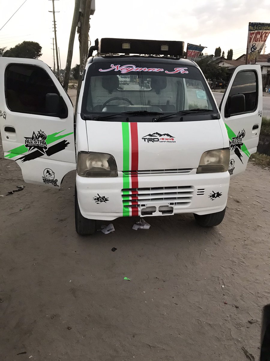 sulezedestroyer's tweet photo. Habar ndugu mteja leo nmekuletea suzuki carry new mayai injection iko na 4wd kabsaa inatakiwa 6.5M https://t.co/grlX8IqMm1