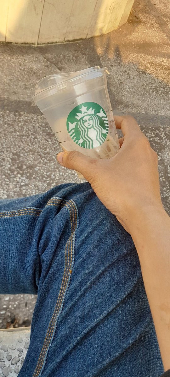 Ra_ma1999's tweet photo. Pesennya 1 aja karna sendirian https://t.co/ZAYTZLEe2V
