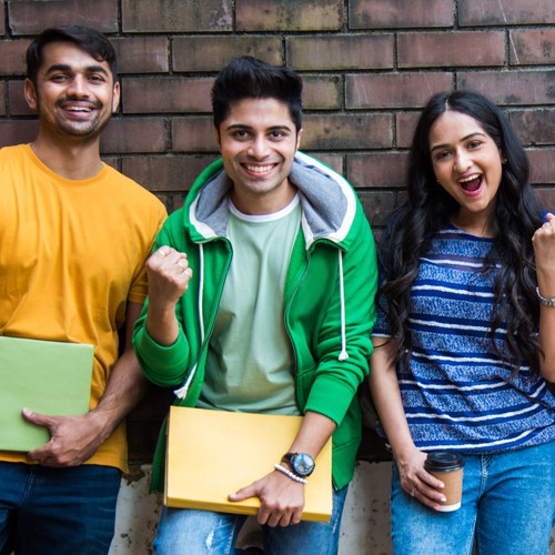 LondonAcademyBM's tweet image. If you want to broaden your horizons, you must explore the UK as a study abroad destination. Labm.co.uk is here with info that international students should know. You can read more in our latest blog at ow.ly/kMLt50KlFni #internationalstudents #education #LABM