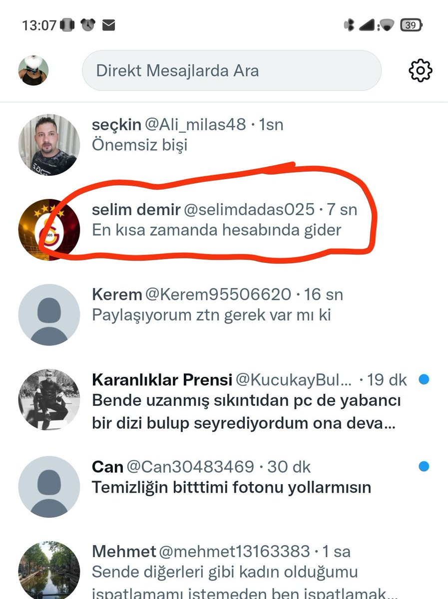 Hlya313113's tweet photo. Biri ses kaydı ispatı diğeri 20 dakika sonra cvp verdiğim için aldığım tepki. https://t.co/Y313pmeDqQ