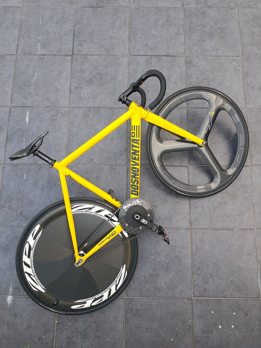 JimutJDMjogja's tweet photo. Hello Yellow... my Dosno 💥
#dosnoventa
#dosnoventadetroit
#trackbike
#velodromebike https://t.co/IZhlGoK53U