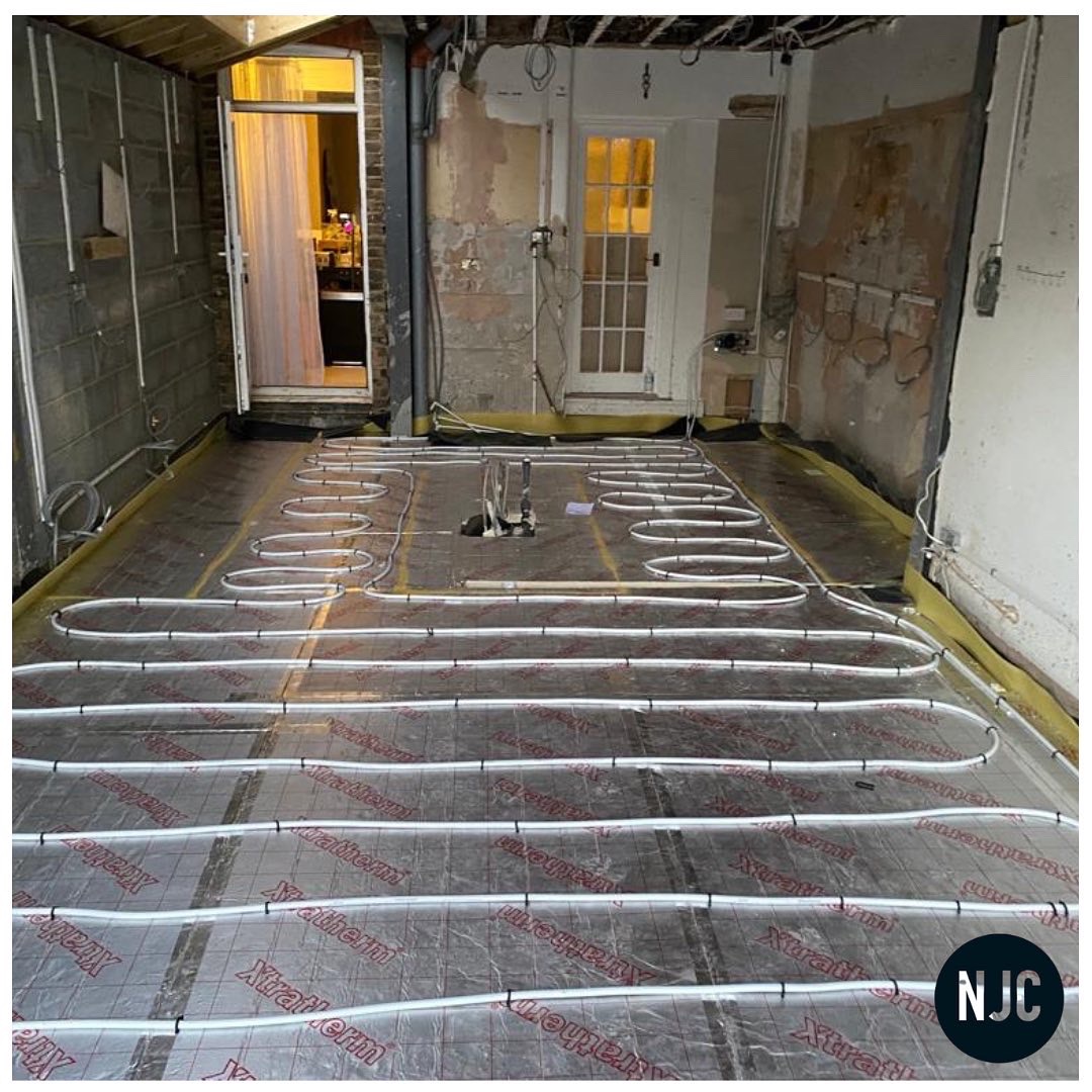 BNJConstruction's tweet photo. Latest progress on some underfloor heating going in on one of our projects, perfect with the winter months approaching ❄️ 🔨 
.
.
.

#bromleybuilders #build #newhomes #extensions ##federationofmasterbuilders  #design #develop #maintain #qualitybuild https://t.co/q7ZEEZmQbJ